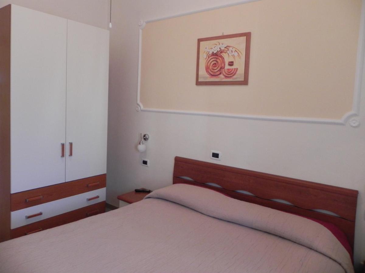 Hotel Ondina Viareggio Kültér fotó