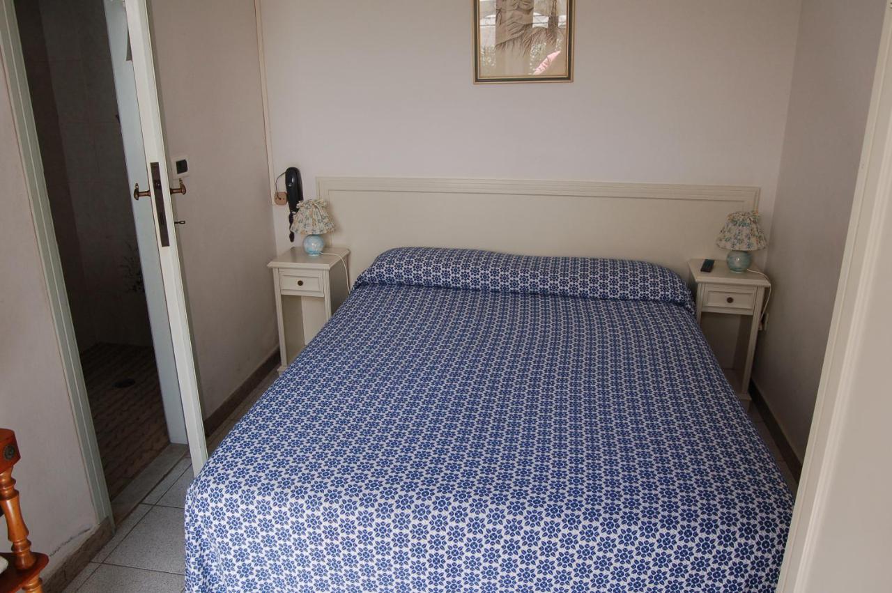 Hotel Ondina Viareggio Kültér fotó