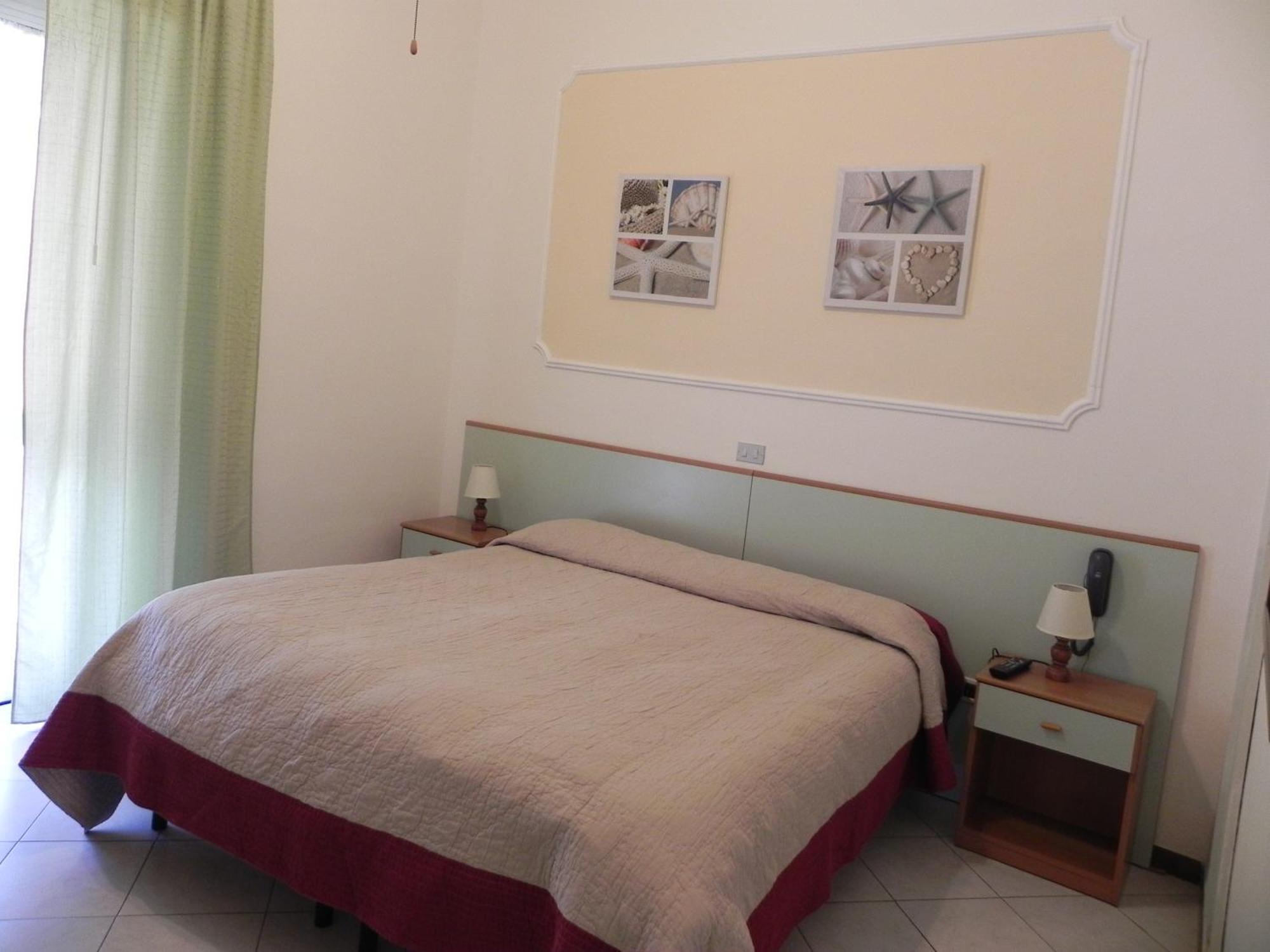 Hotel Ondina Viareggio Kültér fotó