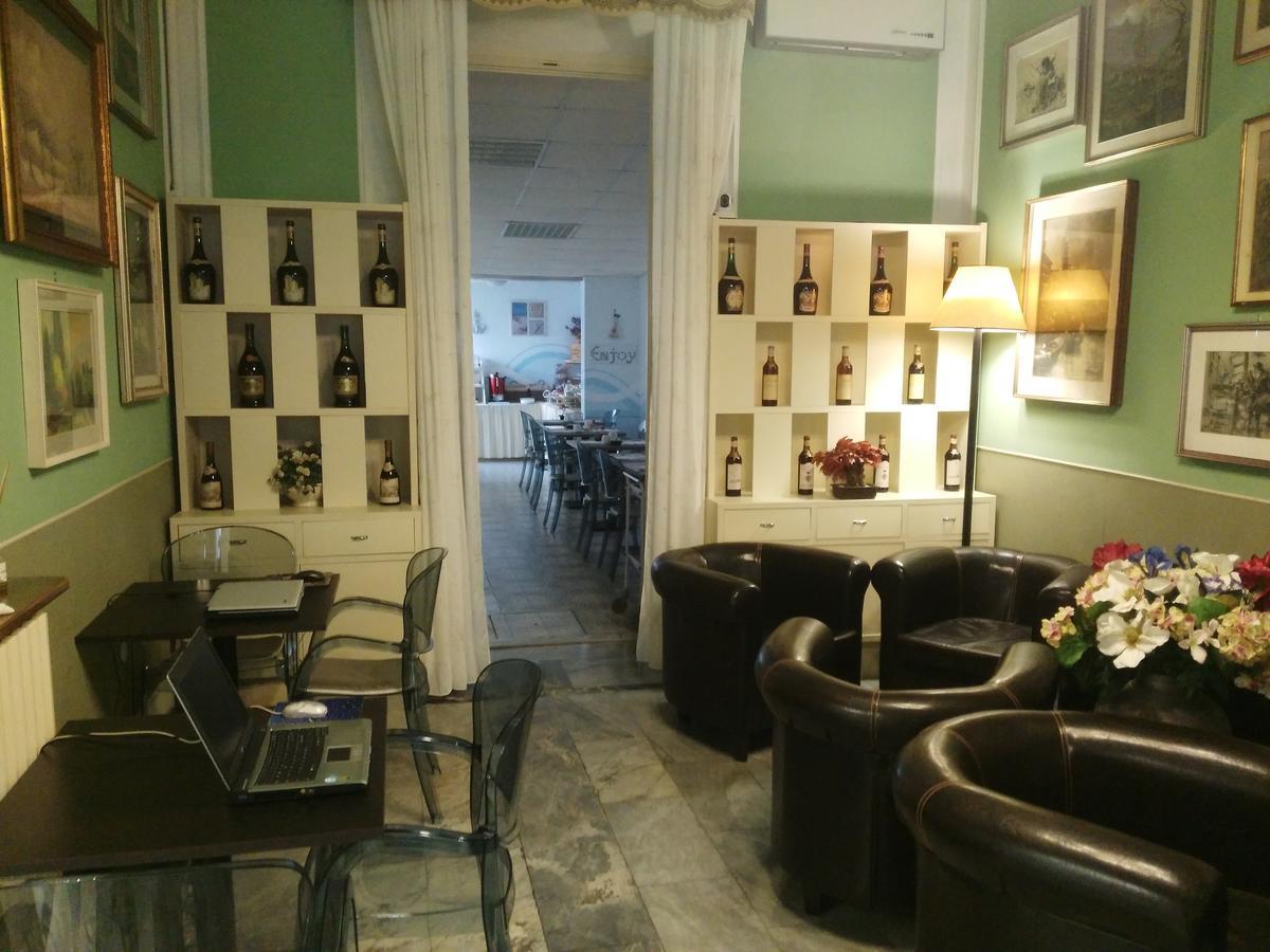 Hotel Ondina Viareggio Kültér fotó
